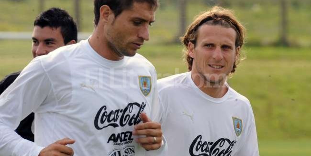 "Eguren habló con nosotros y quiere jugar en Colón"