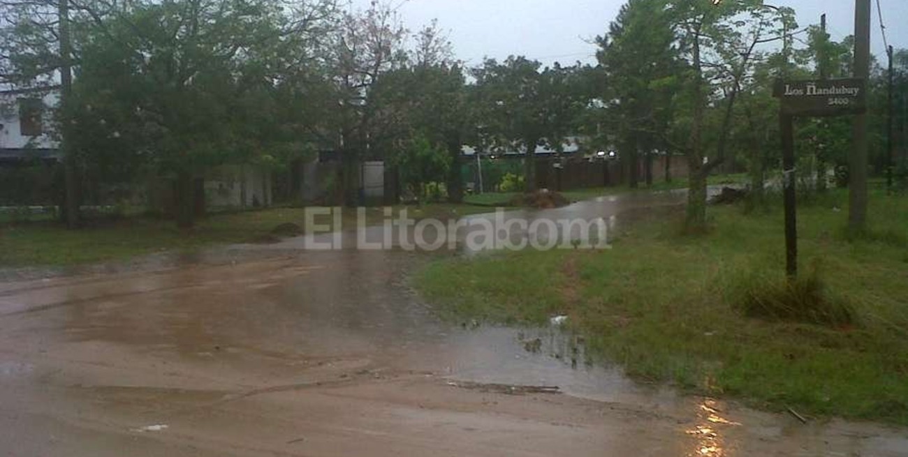 Rincón: hay anegamientos en algunas zonas de Villa Añatí y Los Espinillos