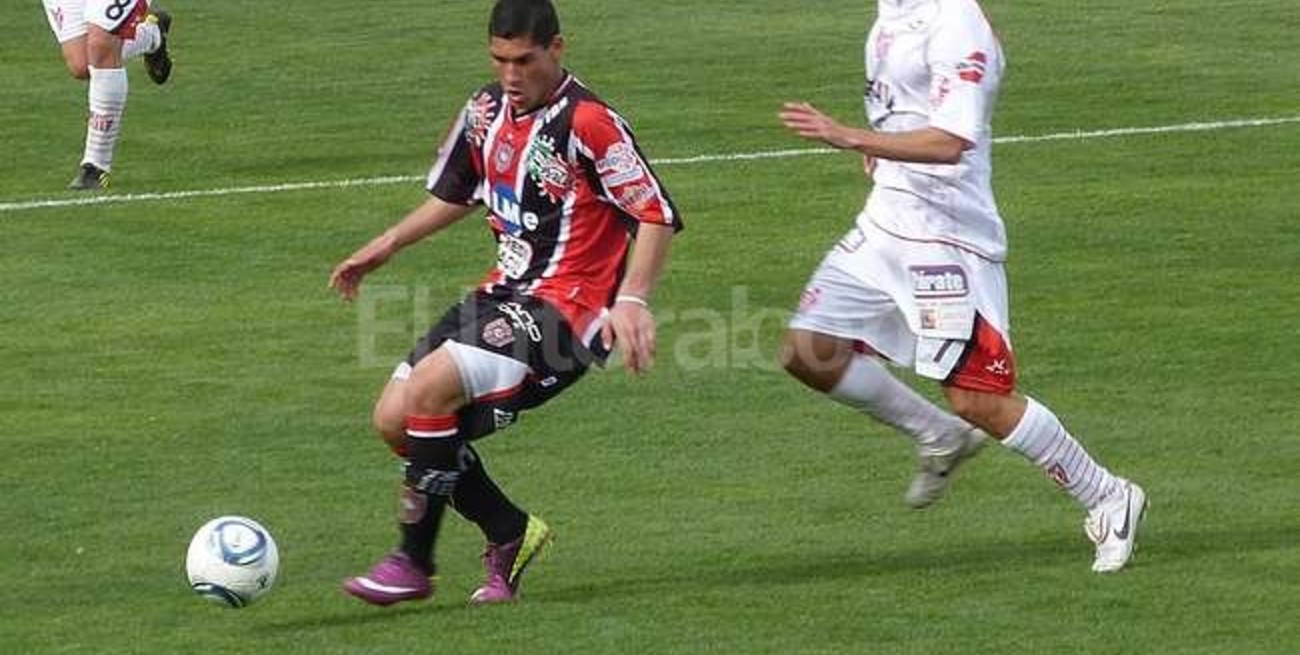 Cristian Guanca con un pie en Colón