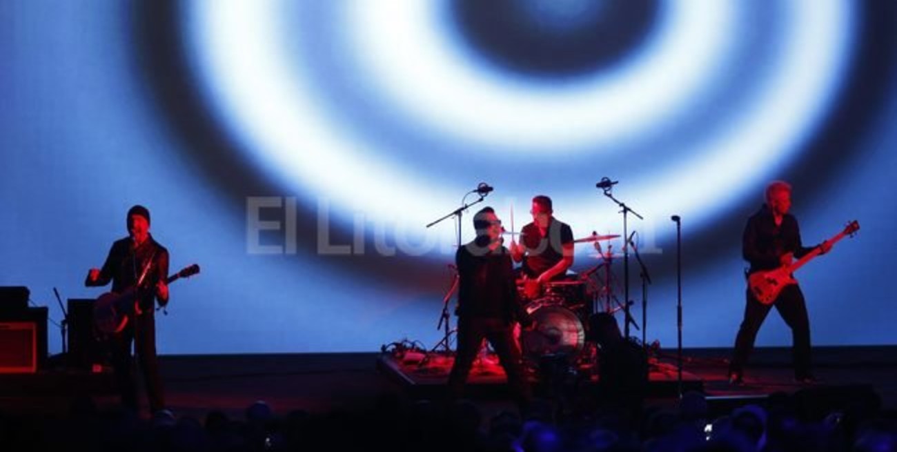 U2 ofrece gratis en iTunes su nuevo disco "Songs of Innocence"