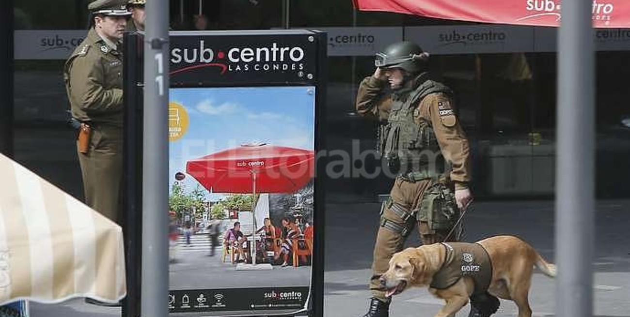 Varios heridos en supuesto atentado terrorista en un centro comercial de Santiago de Chile