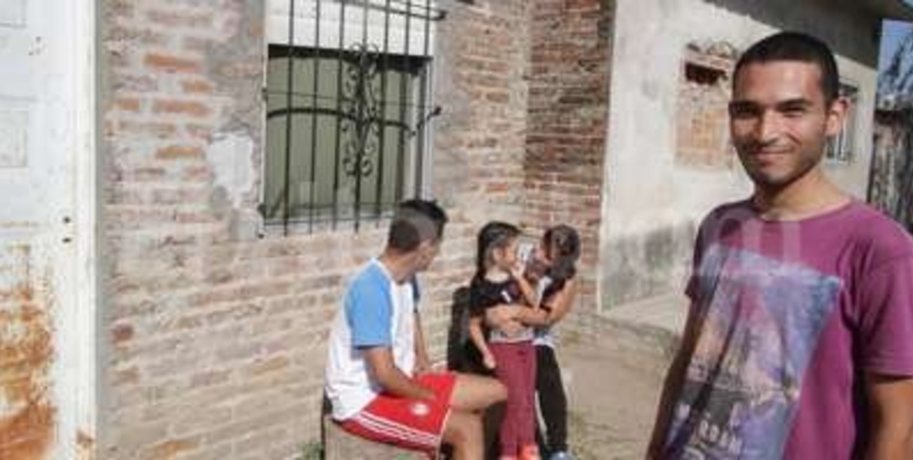 Luis Britos, un joven que no  se doblega ante la adversidad