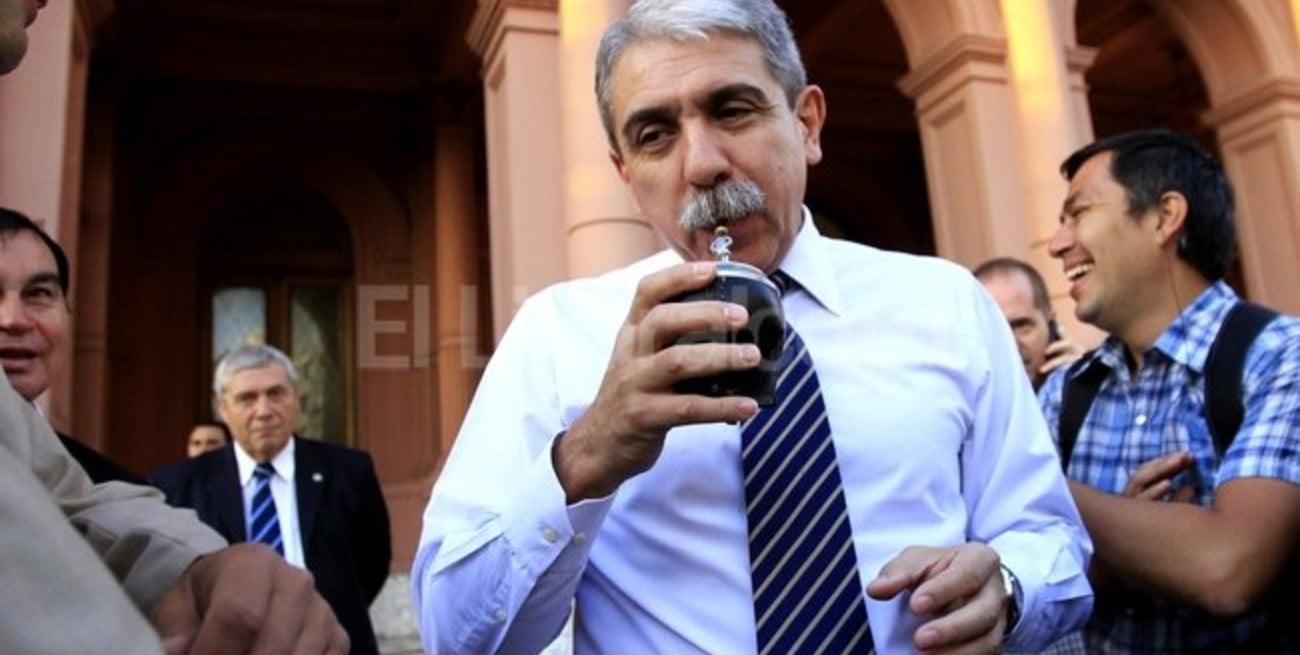 Ahora el gobierno ve "vocación política" en el paro