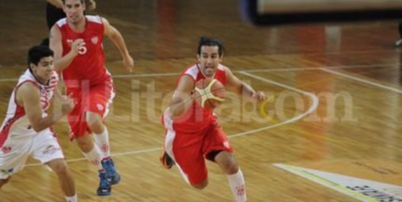 Básquet: Unión tuvo una actuación para el olvido 