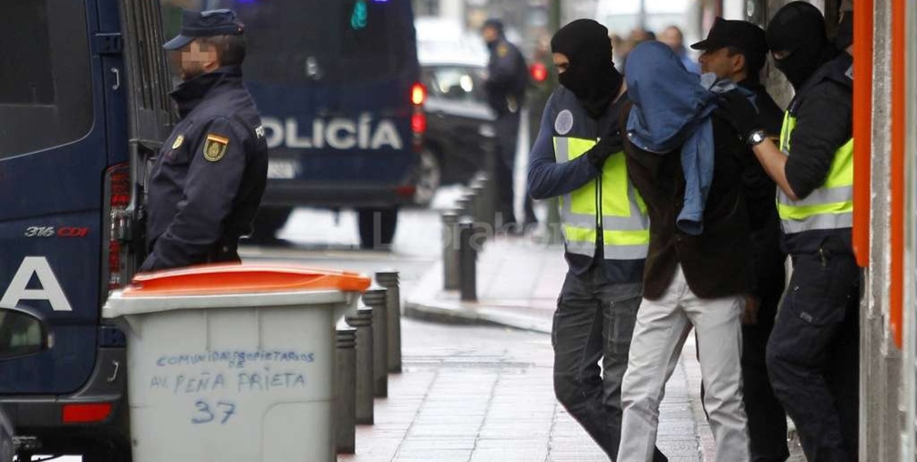 España: detienen a tres hombres sospechados de terrorismo