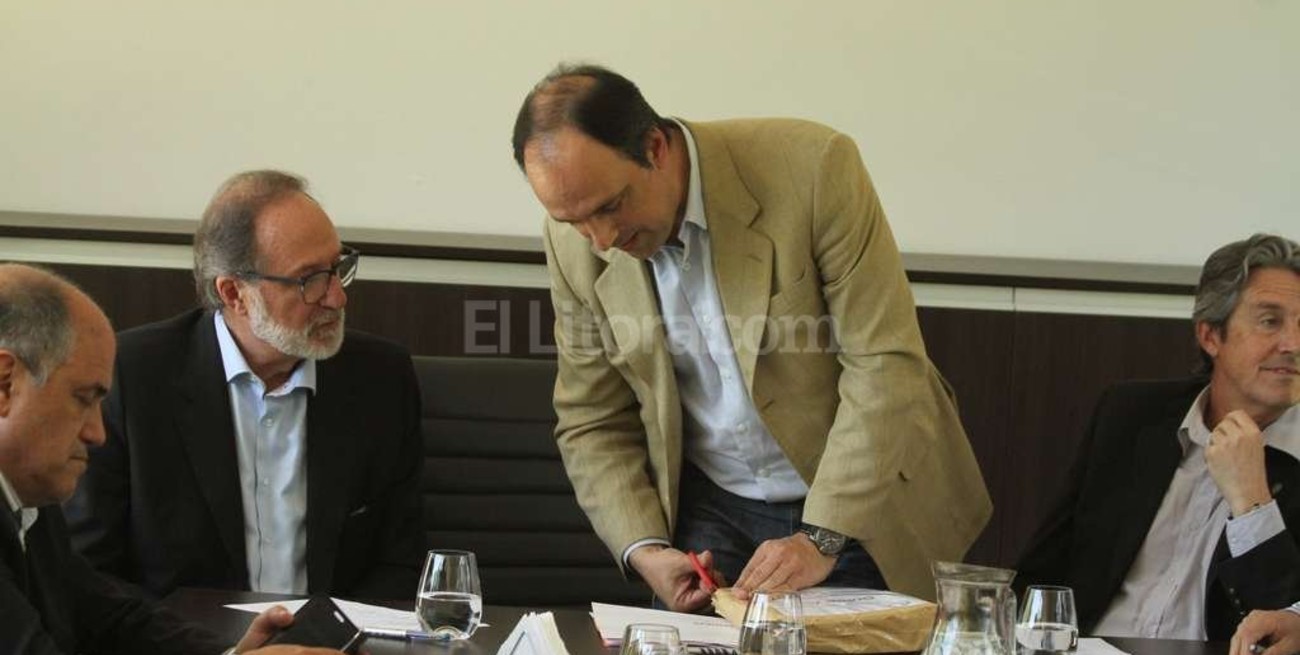 Se presentaron nueve ofertas para construir el desagüe Espora