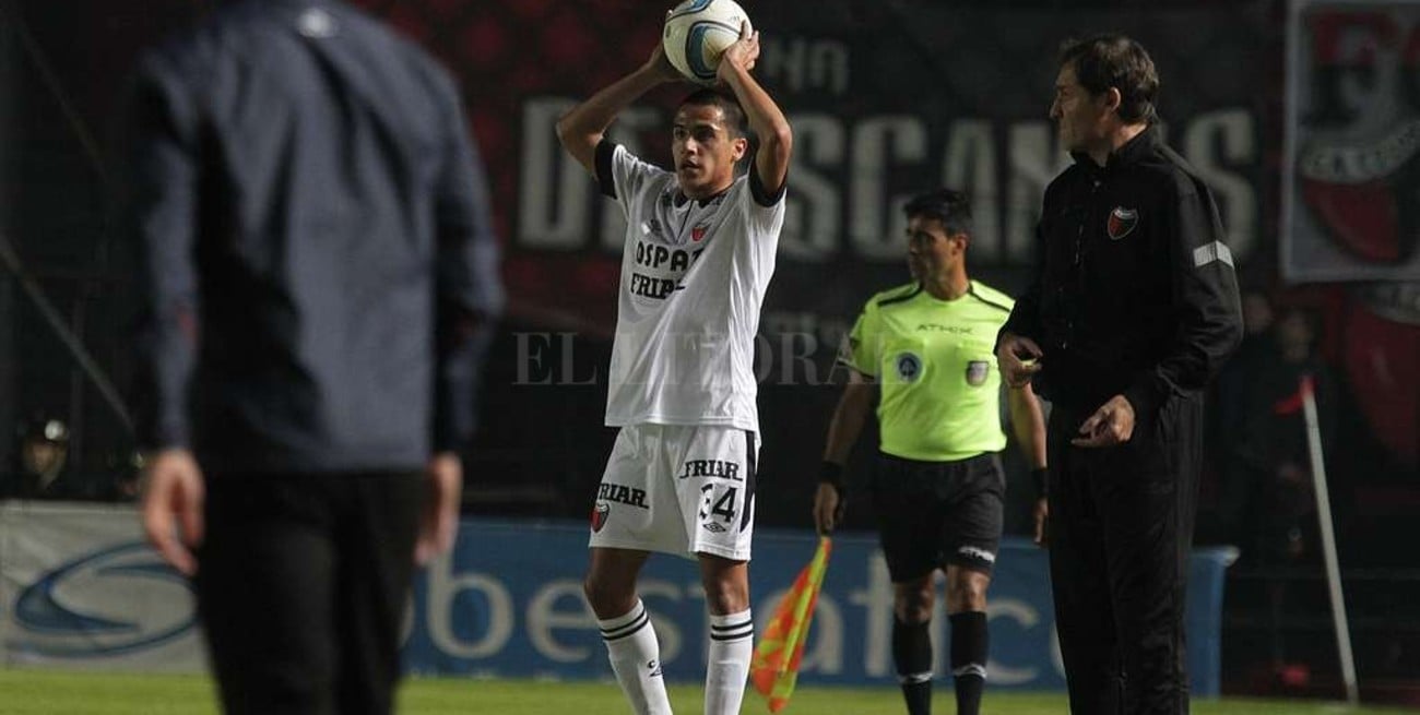 Eduardo Domínguez apunta a Arroyo o Garnier