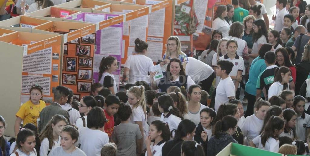 Los alumnos dijeron "eureka" y exponen en la feria de ciencias