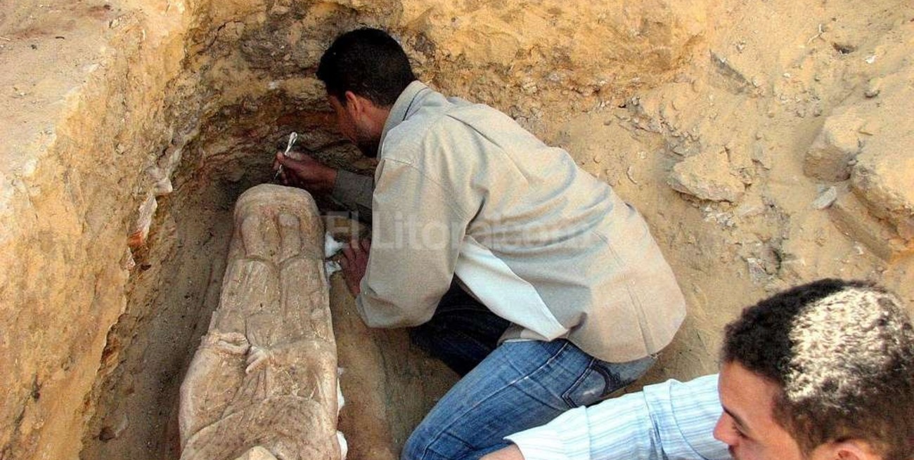 Encuentran cuatro tumbas con momias de niños de hace más de 5.000 años