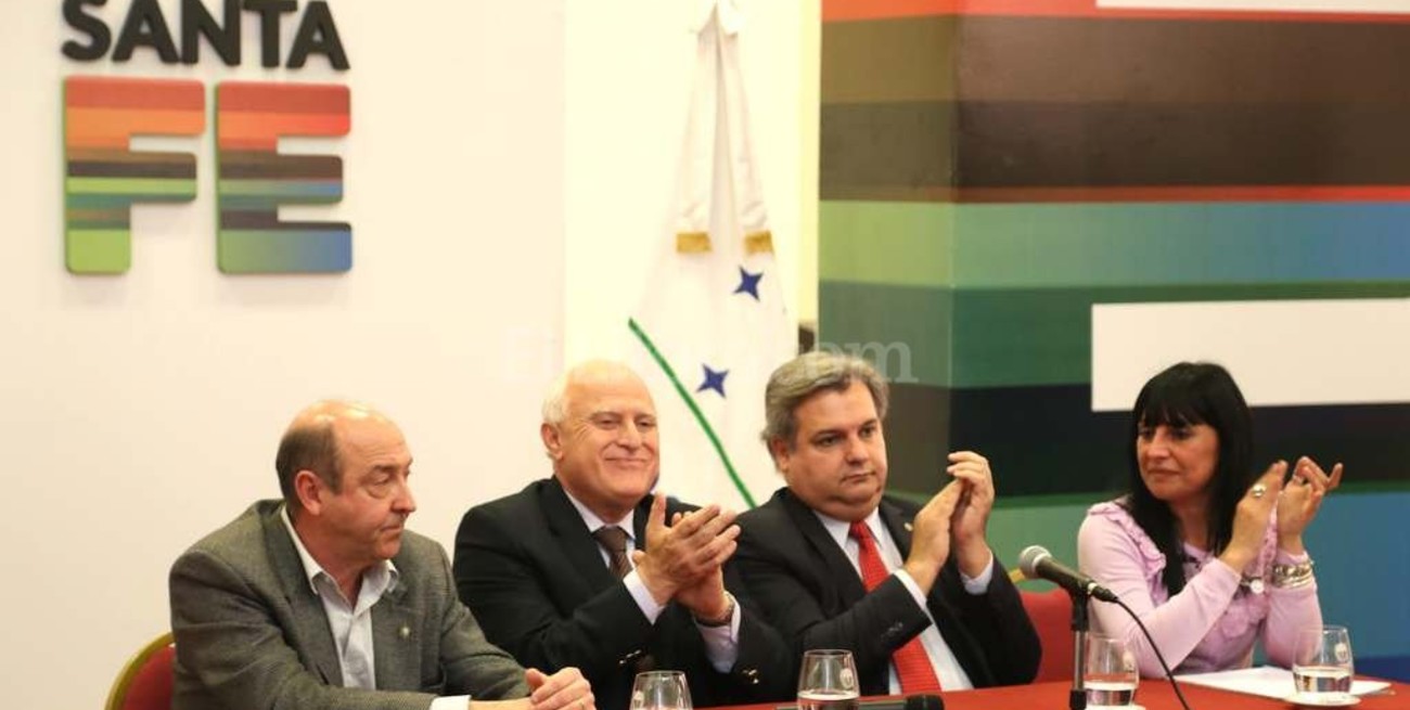 La provincia de Santa Fe refuerza sus políticas sociales