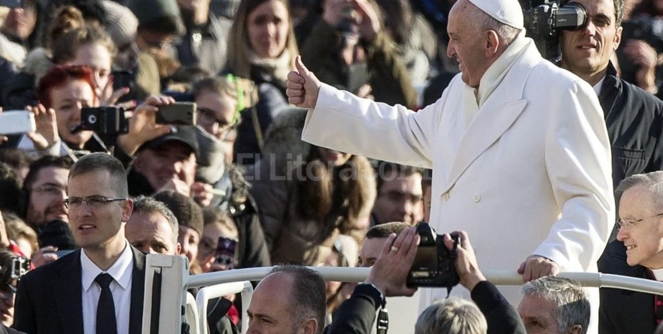 Francisco lanza mañana el proyecto "un video del Papa" para evangelizar por la web