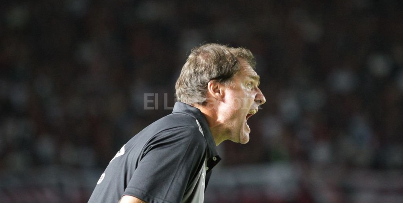 Darío Franco asumió la dirección técnica de Aldosivi