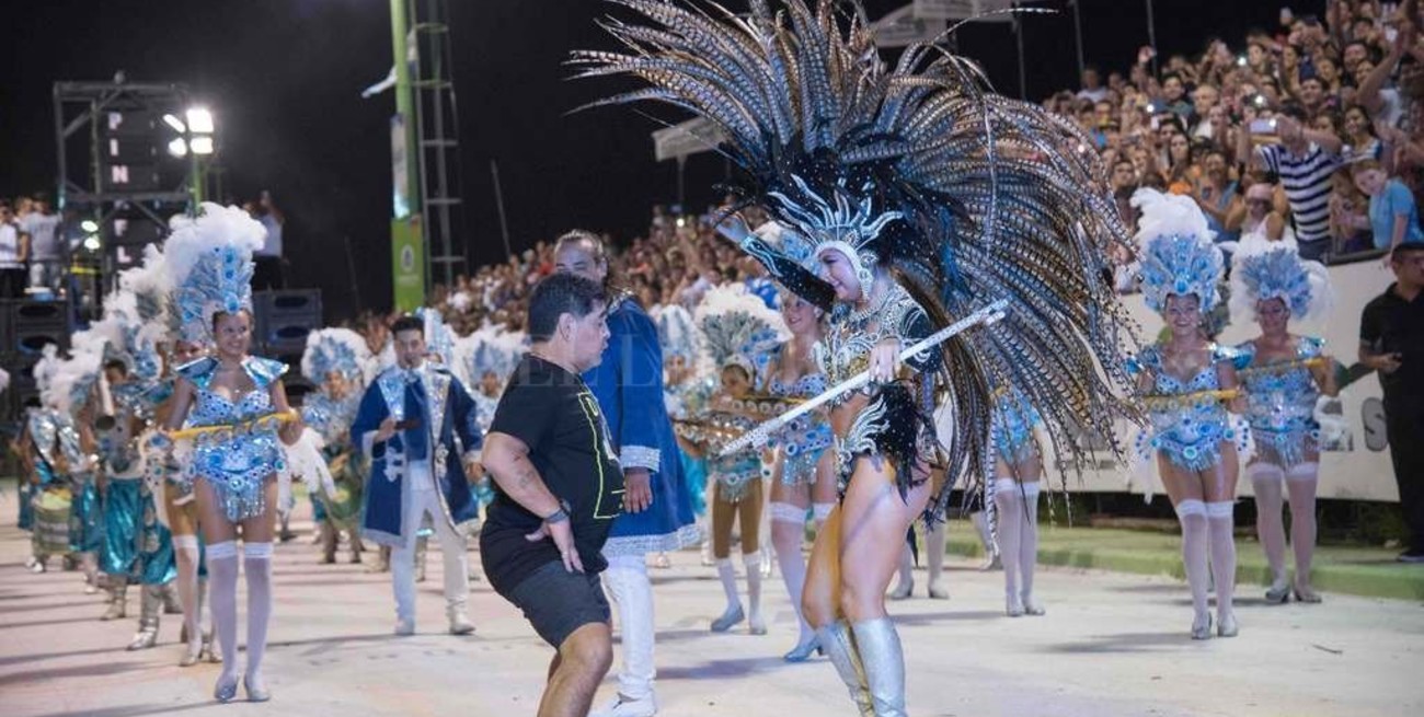 Maradona participó del carnaval de Corrientes