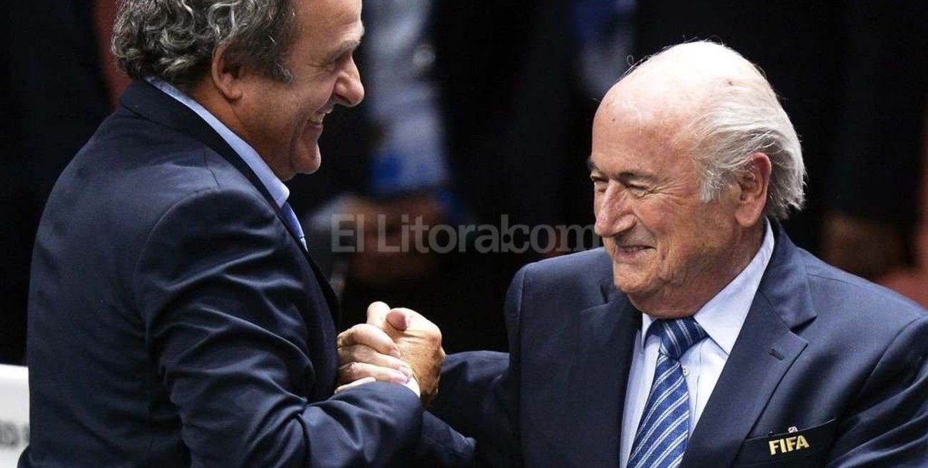 Platini: "Intentan dañar mi reputación"