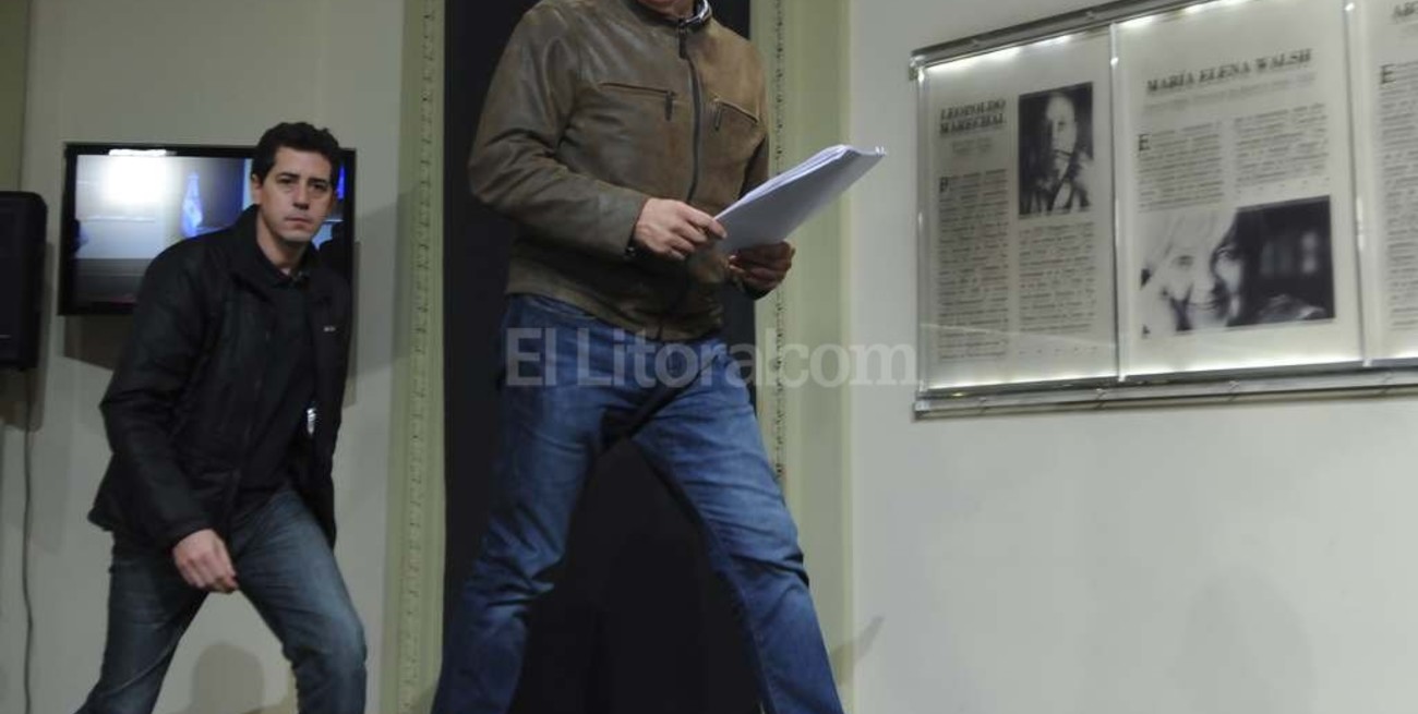 Aníbal dice estar orgulloso de haber firmado la designación de la hija de Agustín Rossi