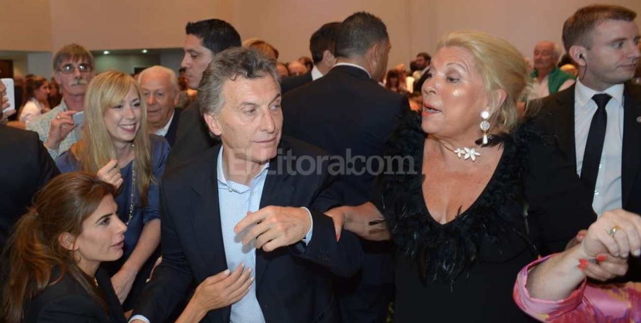 Carrió: "Apoyo a Macri y debato diferencias"