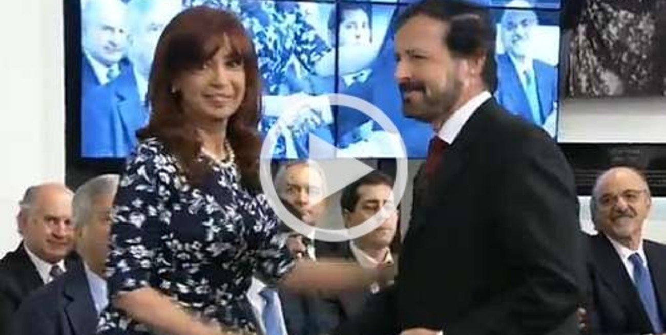 La presidenta distinguió a investigadores de la UNL