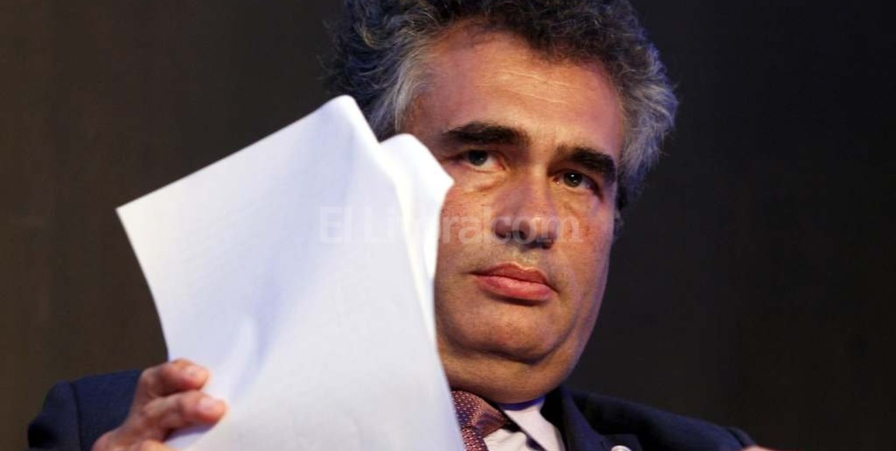 Admiten que los dólares no alcanzan para levantar el cepo