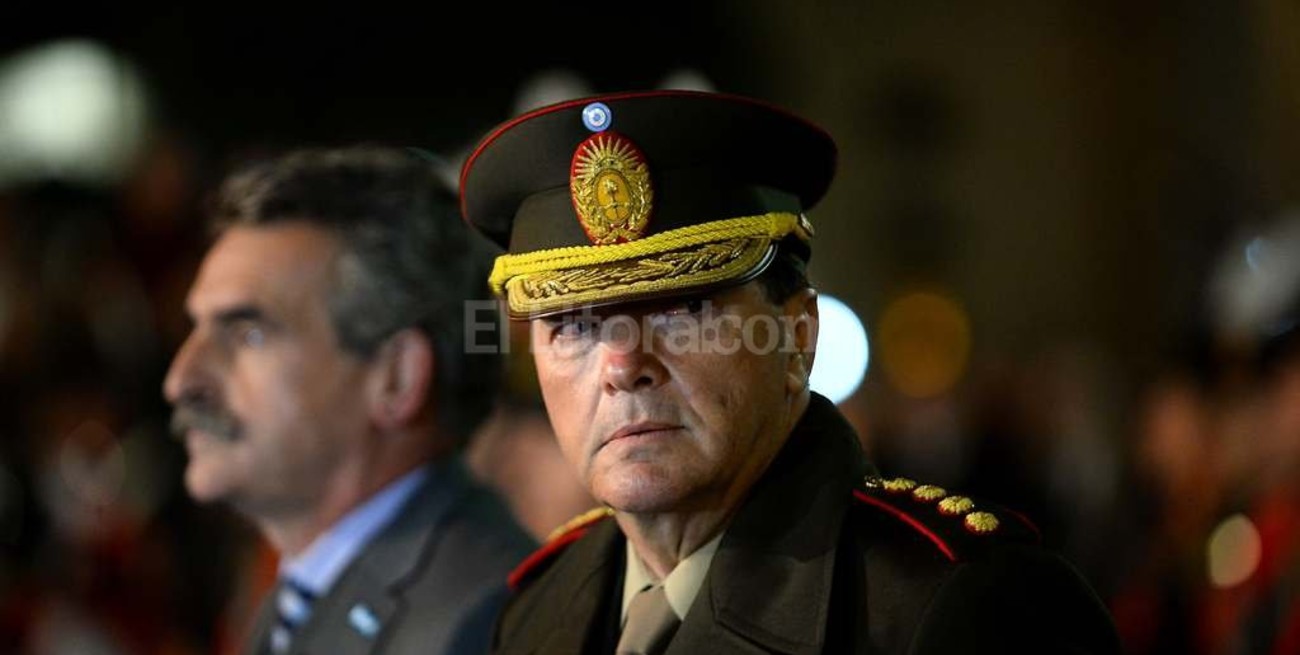 El general Milani pidió el pase a retiro