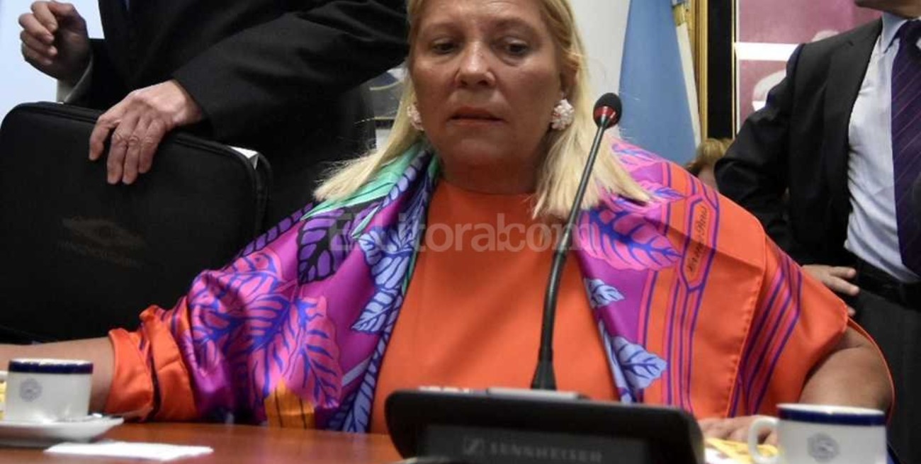 Internaron a Elisa Carrió por problemas cardíacos