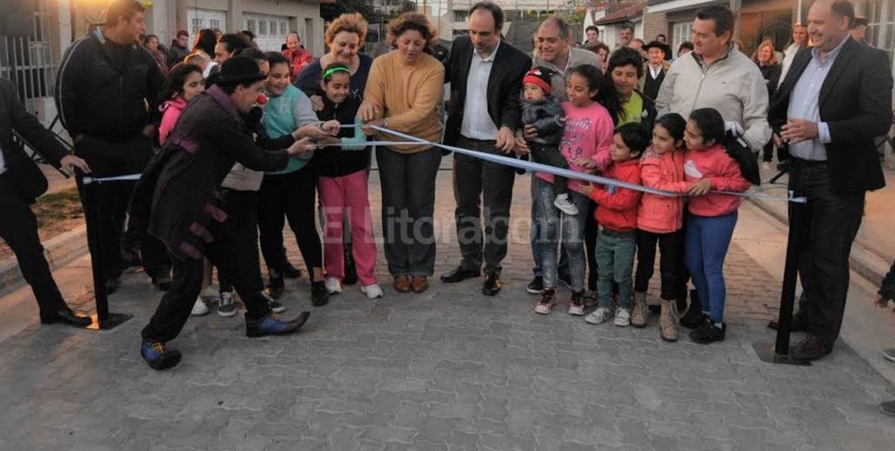 Guadalupe Oeste: inauguraron la cuadra 120 de pavimento articulado