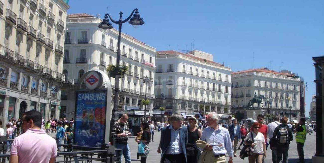 El desempleo en España registra su mayor caída histórica en 2016