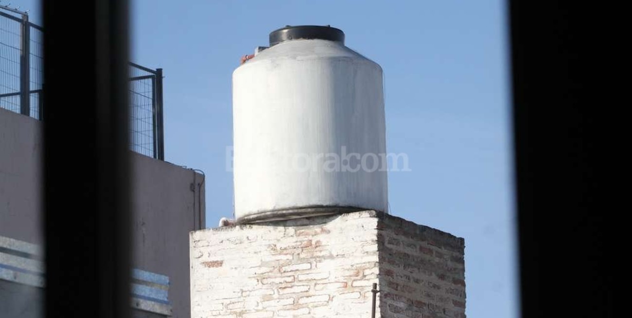 Es hora de limpiar el tanque de agua