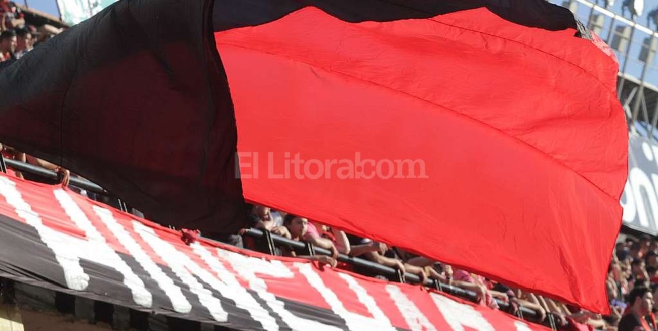 Colón cobra el bono por su "delicada situación económica"