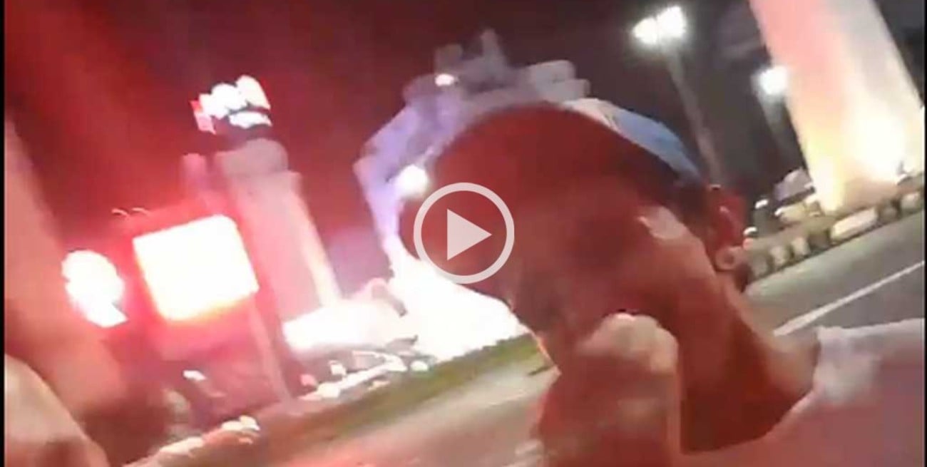 Video: fueron al Obelisco a festejar el triunfo de Di Caprio en los Oscars