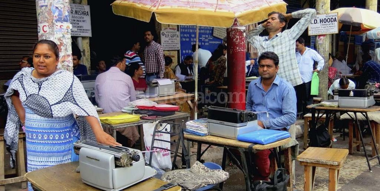 Las máquinas de escribir se niegan a desaparecer en la India