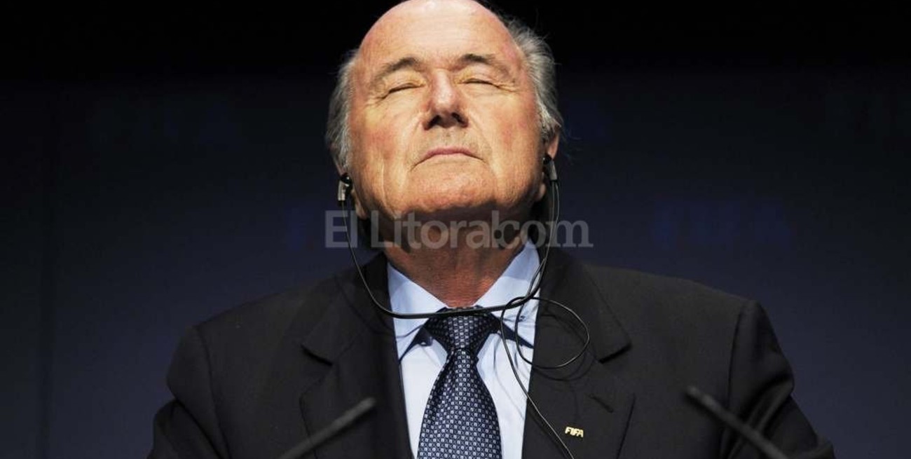Editorial del New York Times pide la destitución de Blatter