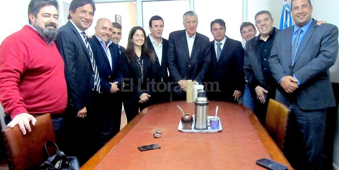 Concejales del PJ con Gioja