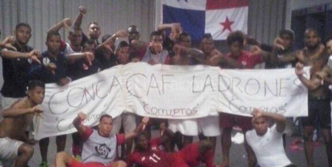 Polémico triunfo de México desató la furia de la selección de Panamá 