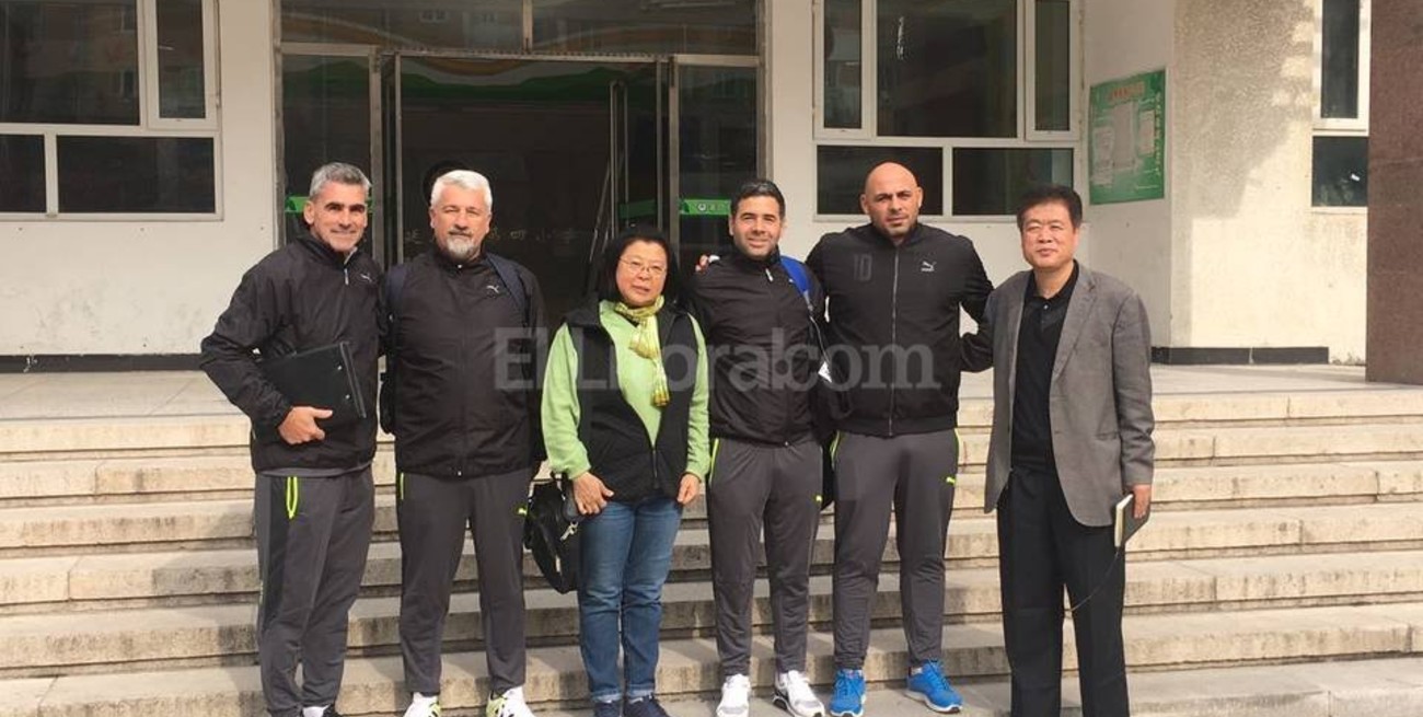 "En China, el fútbol en las  escuelas es obligatorio"