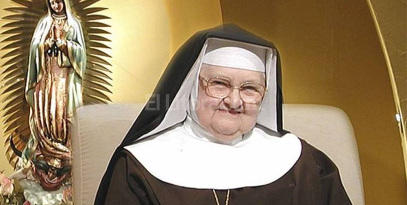 Muere la madre Mary Angélica 