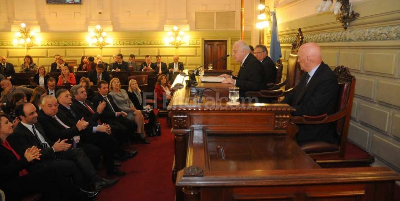 Lifschitz anunció obras e intenciones de "modernizar" la Constitución