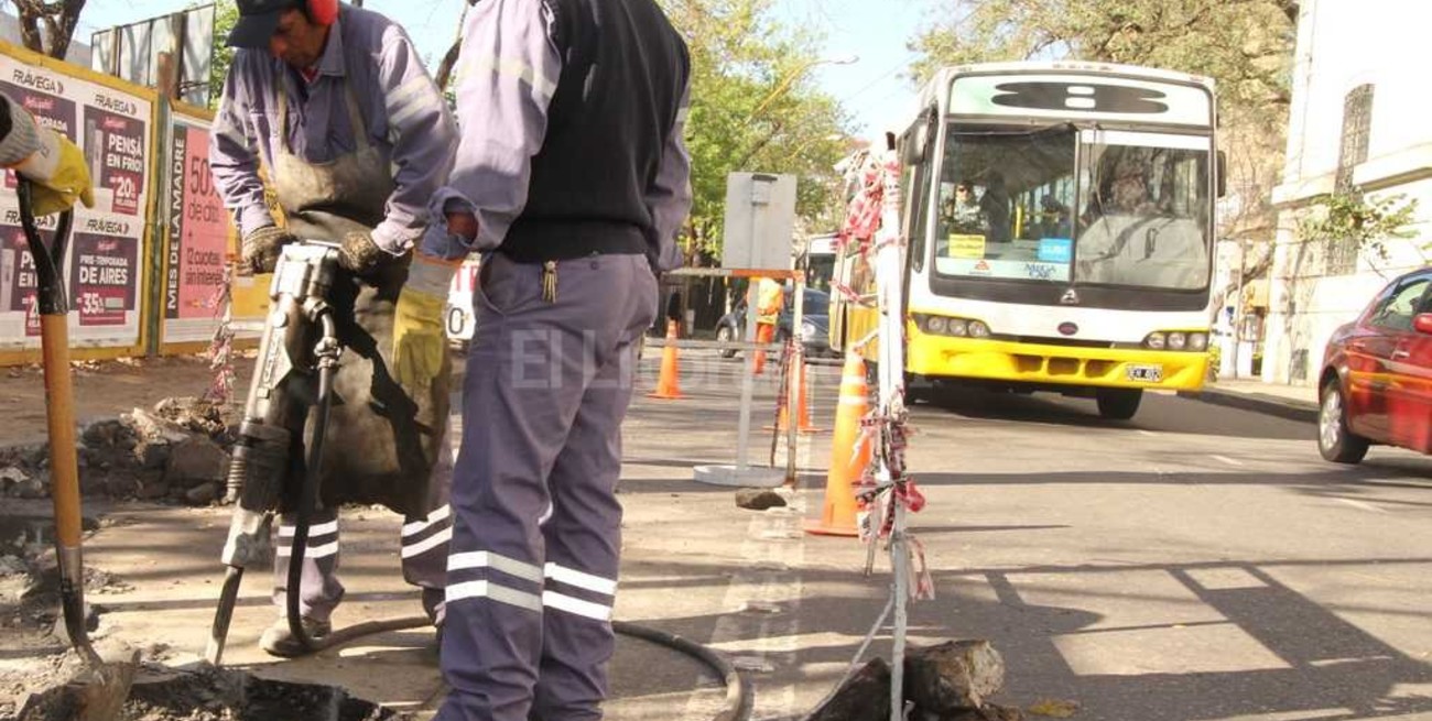 Finalizan el bacheo en calle 9 de Julio y los colectivos retoman sus recorridos