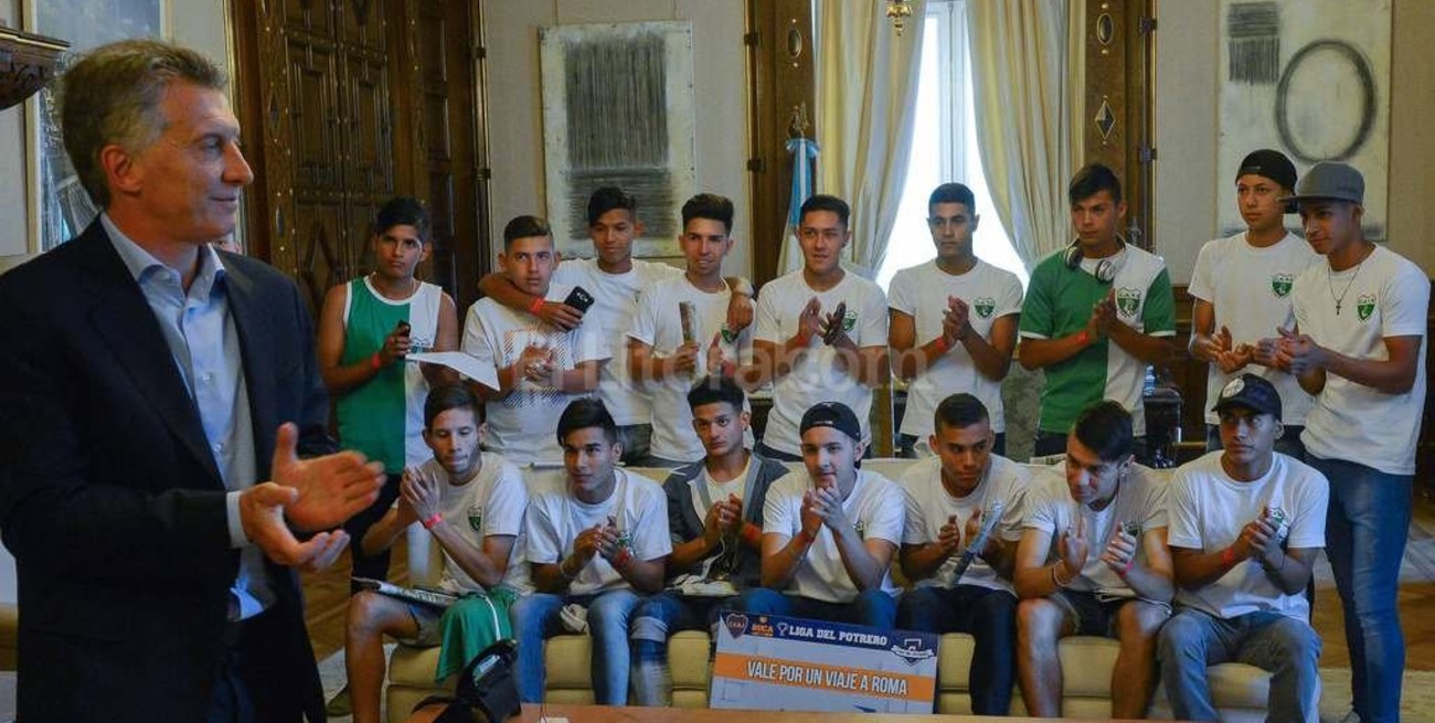 Oficializan eximición del pago de Ganancias en el medio aguinaldo