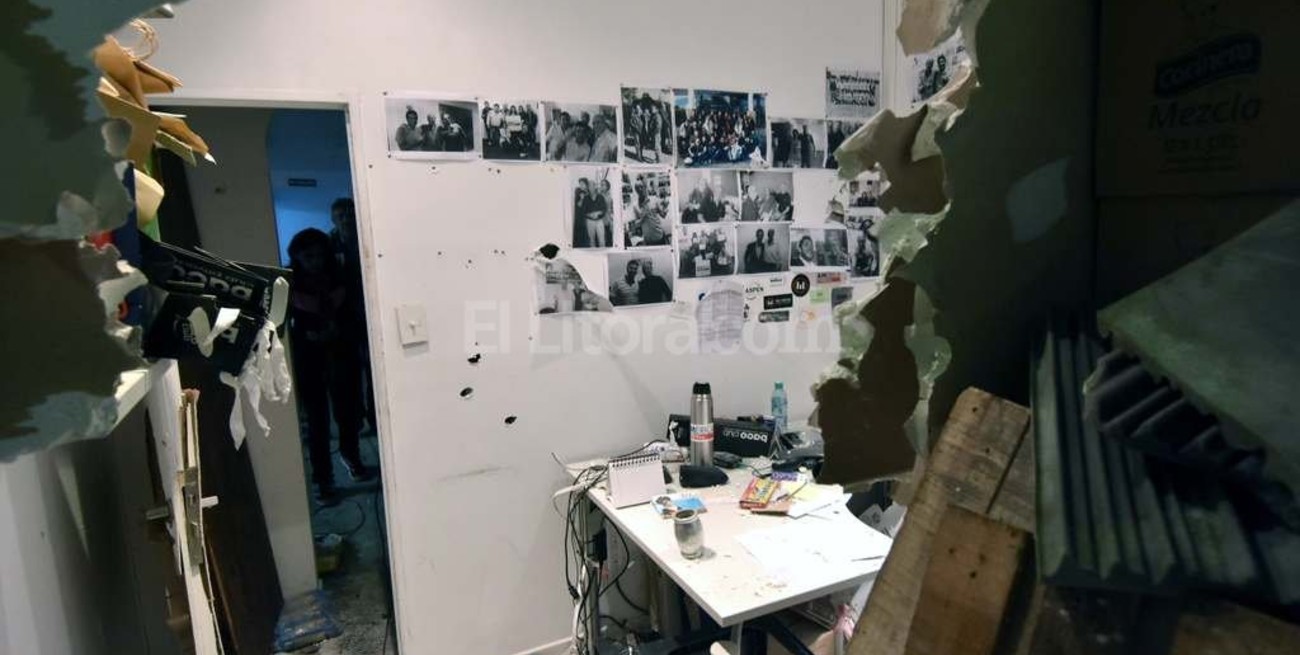 El gobierno repudió el ataque a Tiempo Argentino y radio América