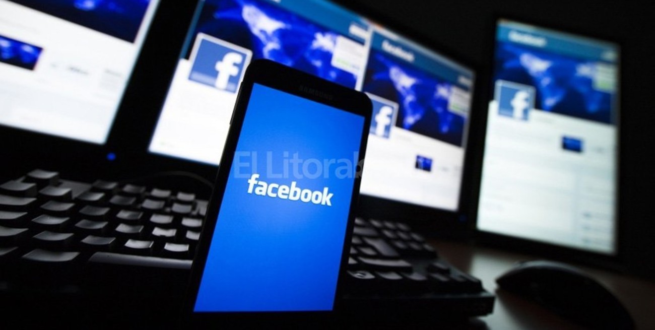 Facebook va tras las noticias falsas