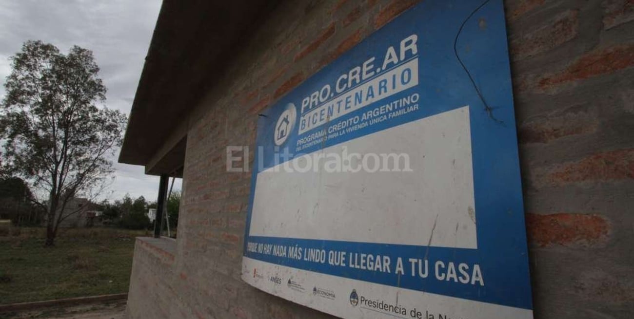 No llegaron a presentar su carpeta y quedaron afuera del "viejo" Procrear