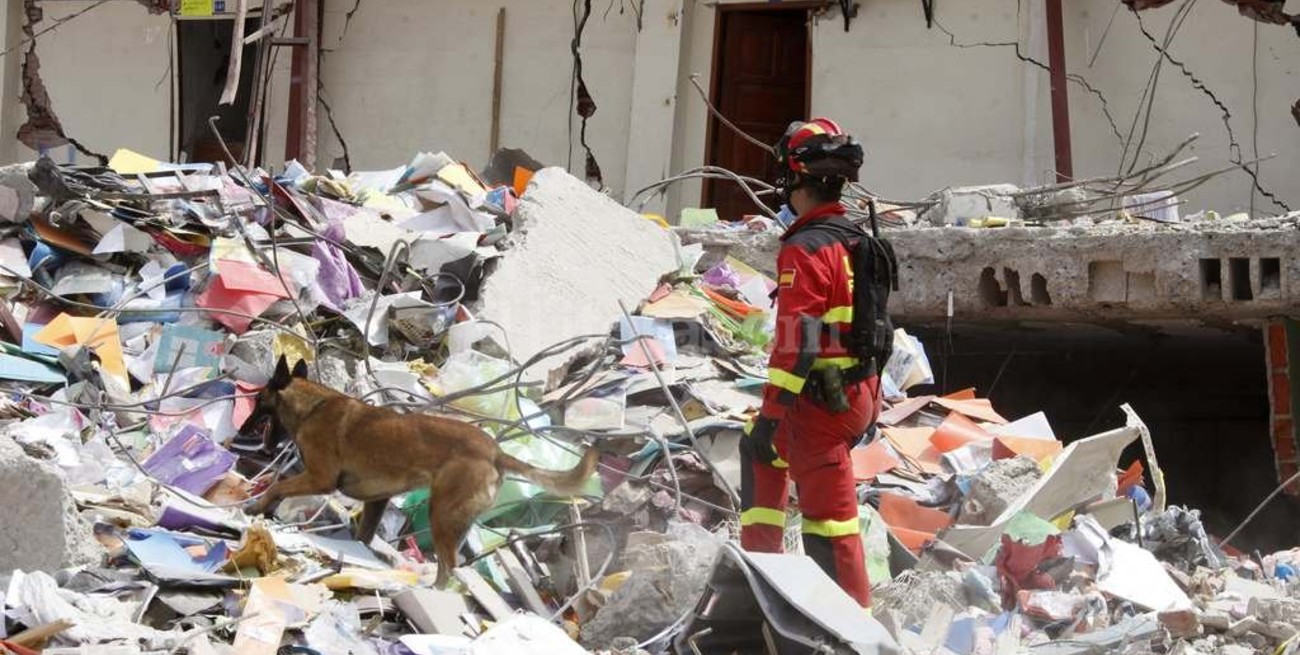 Terremoto en Ecuador: son 587 los muertos y 2.350 los heridos