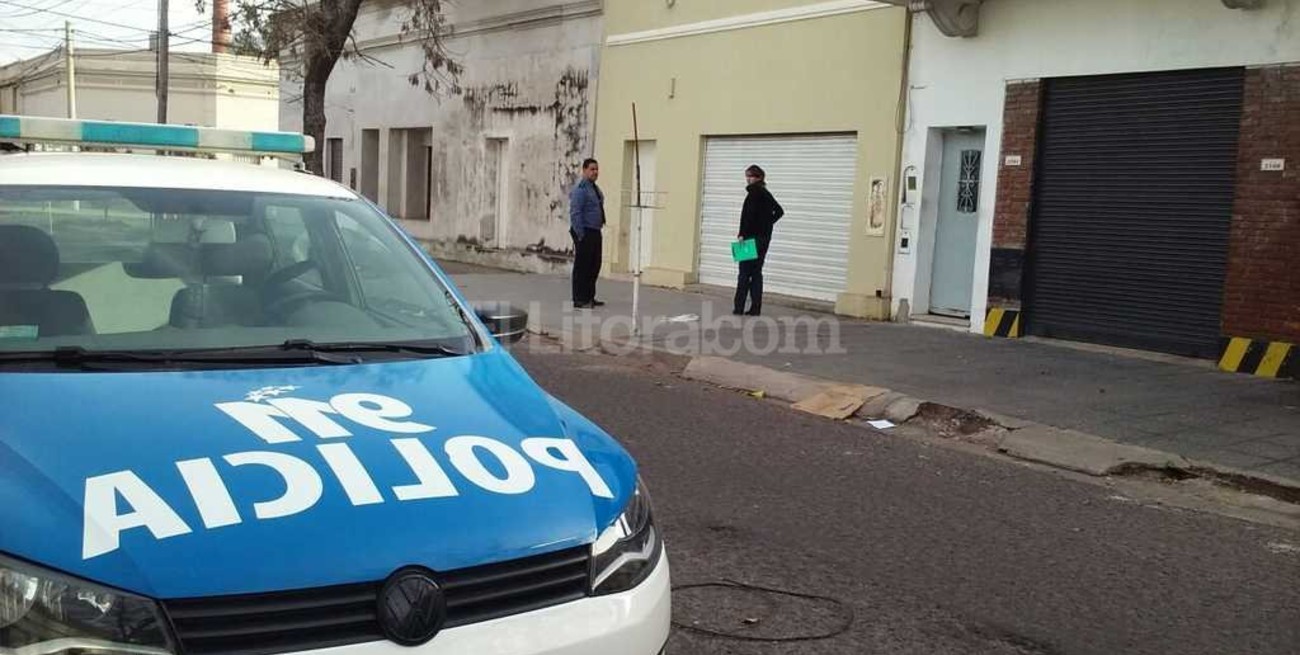 Maniataron a vecinos de Candioti y se llevaron dinero