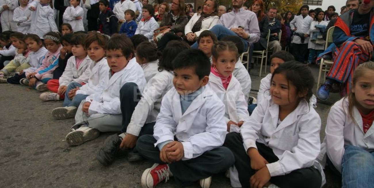 Día del Himno en López y Planes