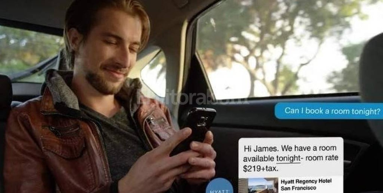 Desde Messenger se puede chatear con robots en Facebook