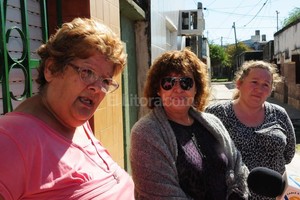 Flavio Raina Vecinas del Pasaje Marsengo solicitan el cierre del callejón con rejas, para evitar el ingreso de personas ajenas a las viviendas.