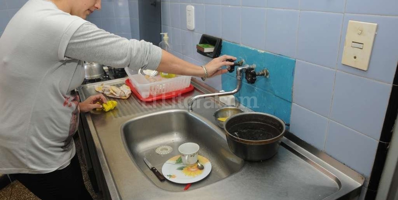 Una cuadra sin agua en avenida General Paz