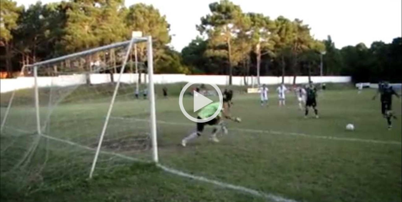 Video: imitaron el penal de Messi y ¡les salió!