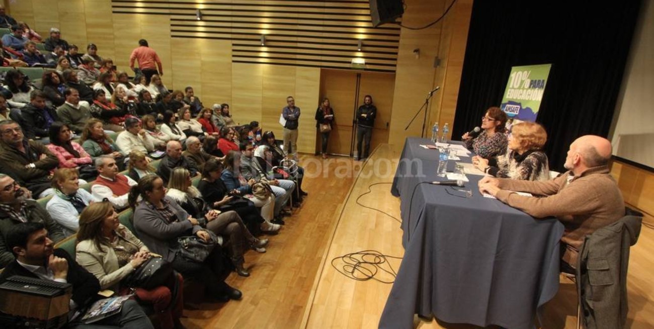 Proponen elevar al 10 % del PBI la inversión en educación