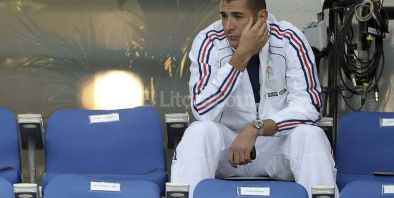 Benzema fue imputado por chantaje contra su compañero Valbuena